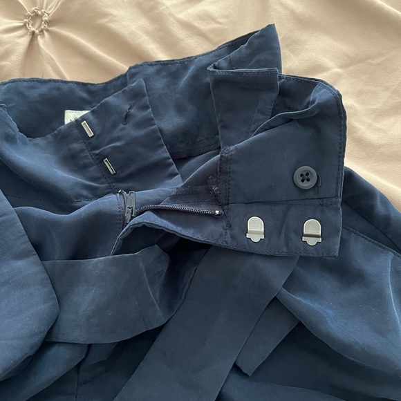 American Eagle Outfitters High-Waisted Shorts - Picture 3 of 8